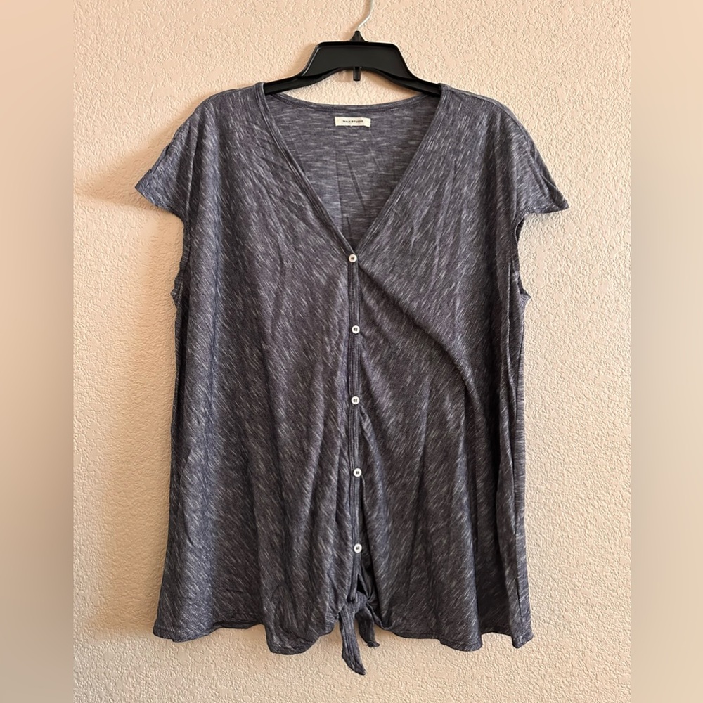 Women's blouse size 2X.